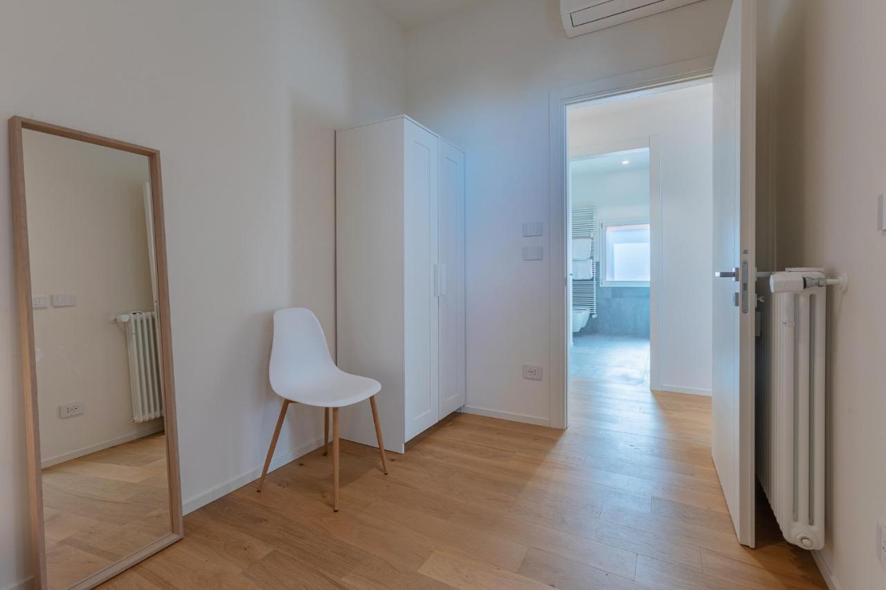 Bologna Hills View - Stunning Attic With Terrace Apartment ภายนอก รูปภาพ